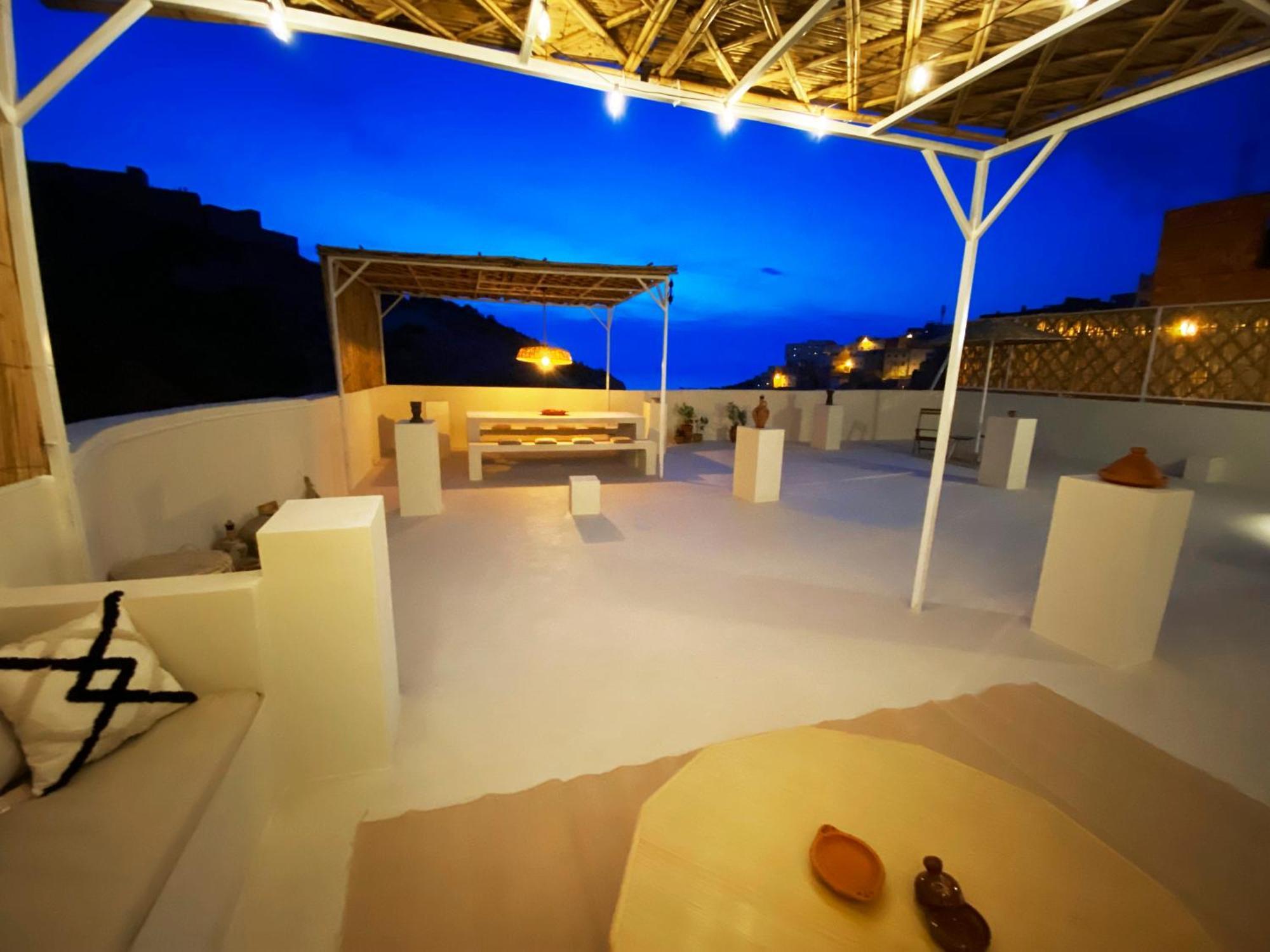 Entire House With Private Rooftop Al-Ḥoseyma Esterno foto